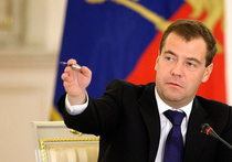 Медведев выдал партиям кредит: ставка 5% с отсрочкой на 5 лет