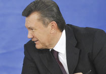 Януковича вряд ли мог сопровождать кортеж истребителей