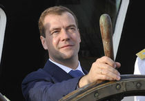 Медведев нашел ошибки в Гособоронзаказе