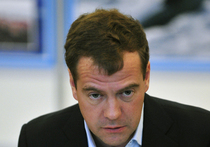 Медведев: «Нам нужен свой региональный самолет»