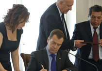 Медведев: «Разговоры о кончине СНГ необоснованны»