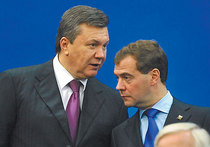 Янукович попросил у Медведева мост