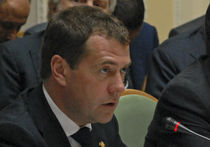 Медведев отрезал кусок от «Газпрома»