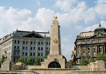 «Йобик» недоволен советским памятником