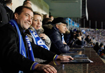 Медведев передал “репортаж” с футбола