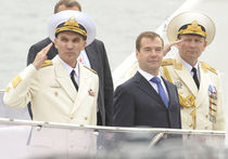 Медведев за 600 миллиардов планирует возродить флот