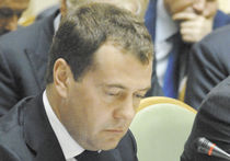 «Последнее китайское» Медведеву. Путин намекнул в послании на провал Штирлица