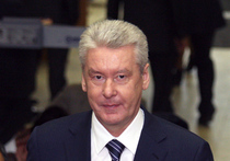 Отменено распоряжение Лужкова о реконструкции гостиницы "Россия"