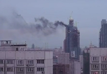 Пожар на «Москве-сити» тушат уже два вертолета