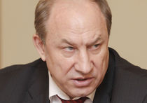 Депутат Рашкин попросил разобрать Исаева на комиссии по этике Госдумы