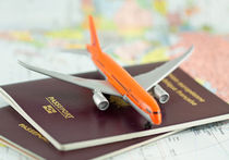 Почему Великобритания закрывает визовые центры в России?