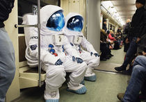 Космонавты теперь летают в метро