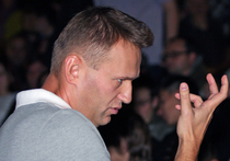Навальный разгромил приемную Путина