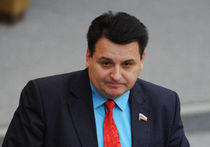 Депутат Михеев хочет запретить СМИ проявлять интерес к сексу и писать про паразитов 