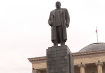 Грузины опять призвали Сталина 