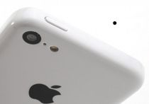 Apple через румынского ритейлера обнародовала фото и характеристики iPhone 5C