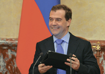 Медведев обвинил своих подчиненных в лоббизме