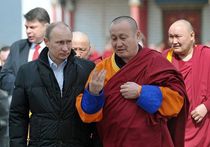 Нетленный лама Итигэлов продолжает говорить с Путиным