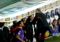 Тренера "Фиорентины" уволили за избиение футболиста. ВИДЕО