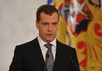 Расходы чиновников начнут считать еще при Медведеве
