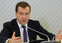 Медведев узнал, что ничего никому не должен