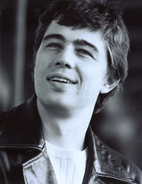 Десять лет без героя