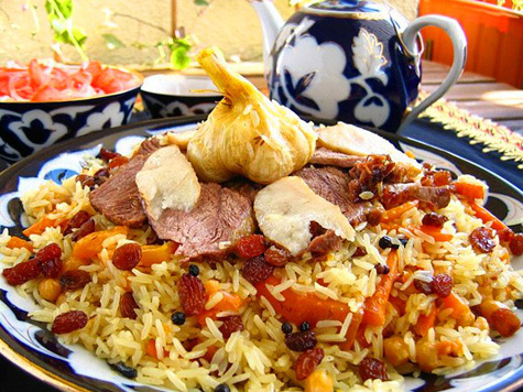 Футбольный Томск в шоке: один из тренеров погиб от блюд узбекской кухни