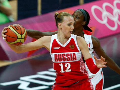 Российская американка вывела нашу сборную по баскетболу в полуфинал турнира