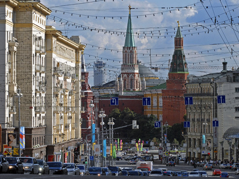 Ко Дню города столицу окончательно избавили от уличных перетяжек