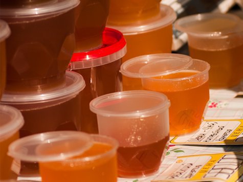 Некачественный мед обработали известной всем домохозяйкам “Белизной”