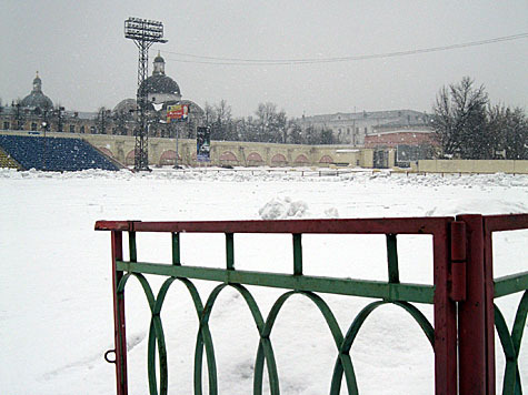Ровно десять дней остается до первого в этом году домашнего матча футбольного клуба «Волга». Проводить его команда Виктора Демидова намерена на стадионе «Химик»