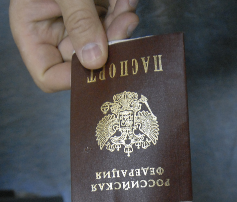 Забирать совершившего правонарушение человека в околоток не будут больше полицейские при условии, что у того есть паспорт