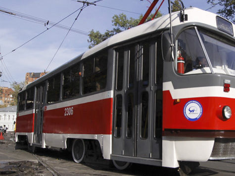 Перенести трамвайные линии, проходящие рядом с ВВЦ, прямо к станции метро «ВДНХ», могут столичные власти