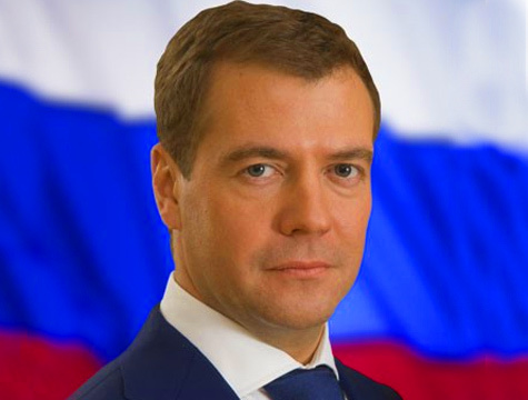 Запад предпочитает видеть в Кремле Медведева и вести дела именно с ним
