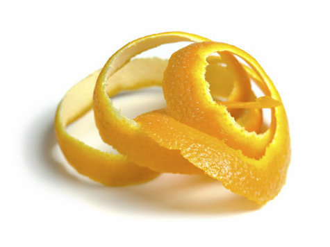 Бензин можно получать из апельсиновых корок