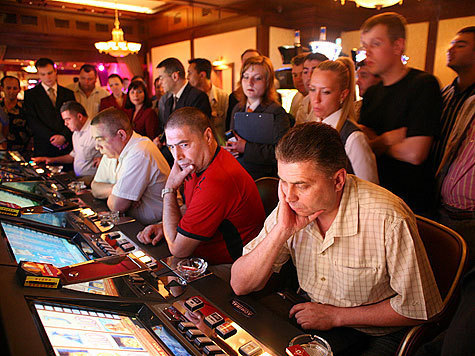 “МК” совершил рейд по казино Одинцова и нашел 7 подпольных игровых залов