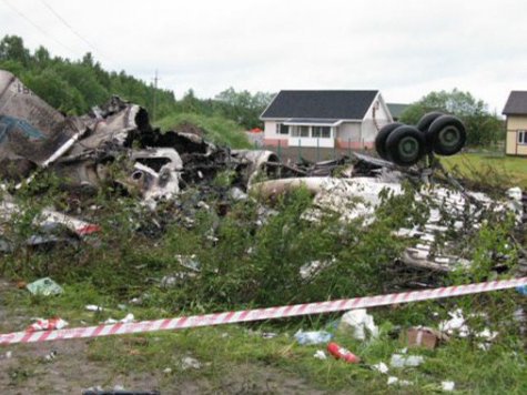 Последние авиакатастрофы показали: выводить из эксплуатации надо не российские самолеты, а отечественных чиновников