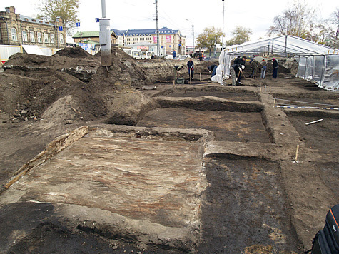 При раскопках в центре Челябинска археологи обнаружили орудия труда, сделанные в XV веке до новой эры