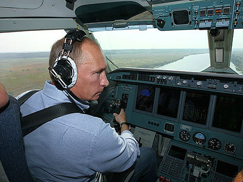 Путин стал пилотом пожарной авиации
