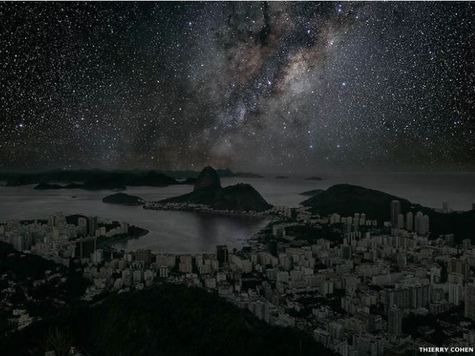 Выставка "Затемненные города" в галерее Danzinger (Нью-Йорк) поможет увидеть по-настоящему темное ночное небо над городами