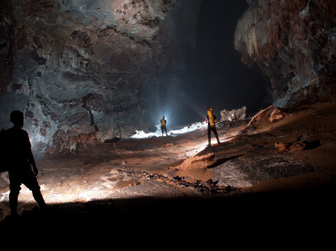 Во Вьетнаме разведана крупнейшая пещера на планете