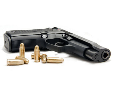 А после мужчина попытался покончить с собой

