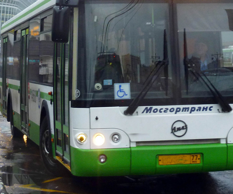 Новый автобус начал ходить в районе Марьинского парка на юго-востоке Москвы с 28 апреля