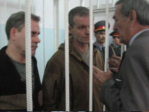 Таджикский суд отпустил российского и эстонского летчиков, ранее приговоренных к 8,5 годам 