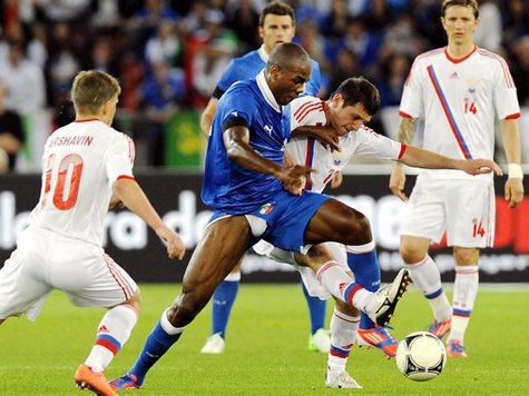 Сборная России в последнем товарищеском матче перед стартом Евро разгромила Италию
