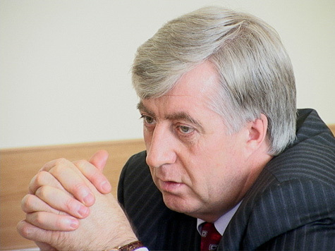 Губернатор Омской области потребовал привлечь  к уголовной ответственности чиновников мэрии Омска
