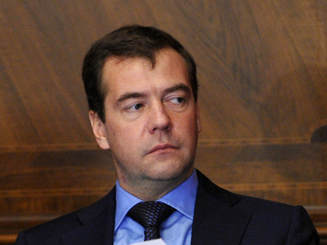 С Медведевым обсудили, как отсечь от власти «проходимцев и городских сумасшедших»
