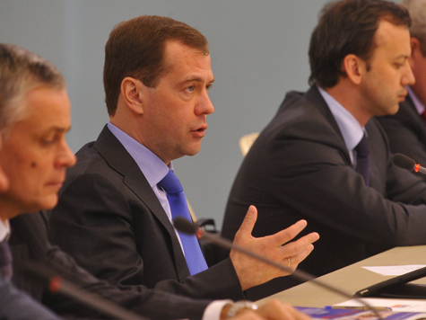 Президиум Госсовета по защите прав потребителей провел в понедельник в Саранске Дмитрий Медведев
