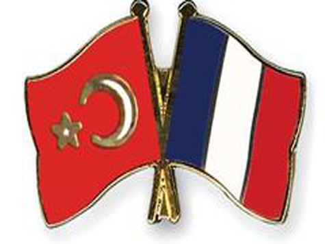 Новый законопроект осложнил отношения Франции и Турции