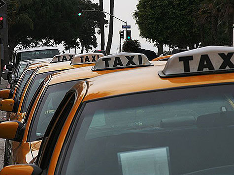 За эти годы власти предполагают сформировать цивилизованный рынок такси в Москве